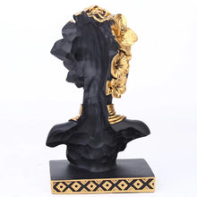 Load image into Gallery viewer, Madame O&#39;Zelle 25-Inch Judah Decor Bust
